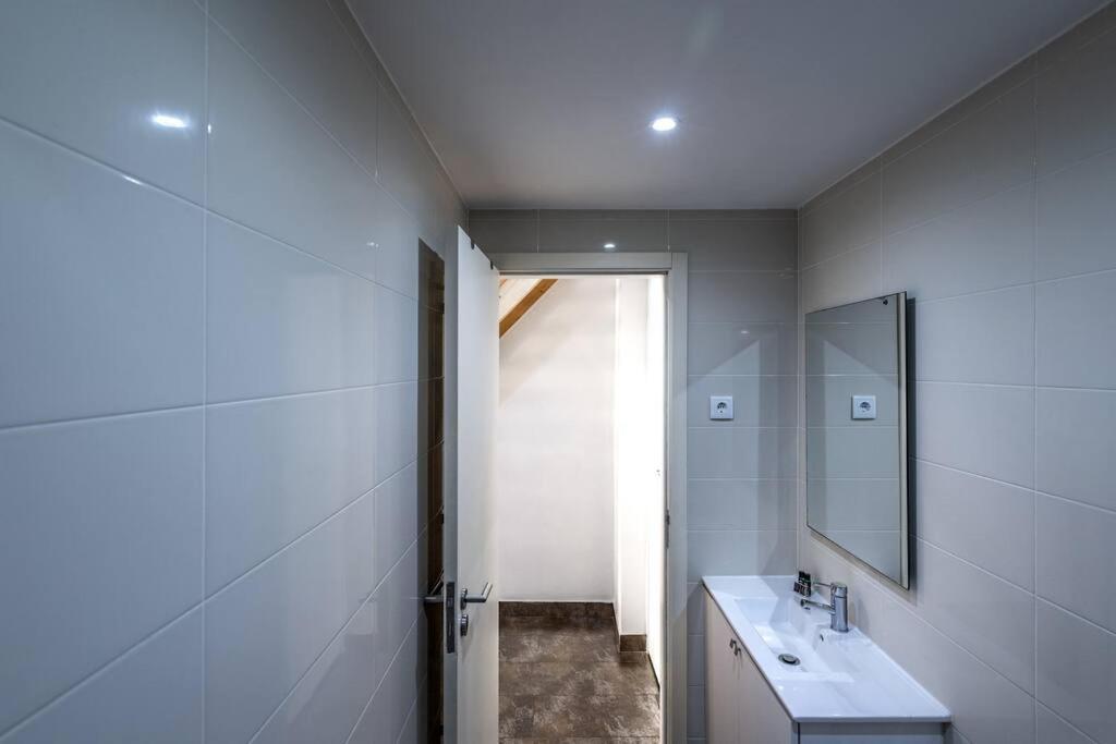 Cozy Ground Floor Studio With Ac And Loft Bedroom Lissabon Exterior foto