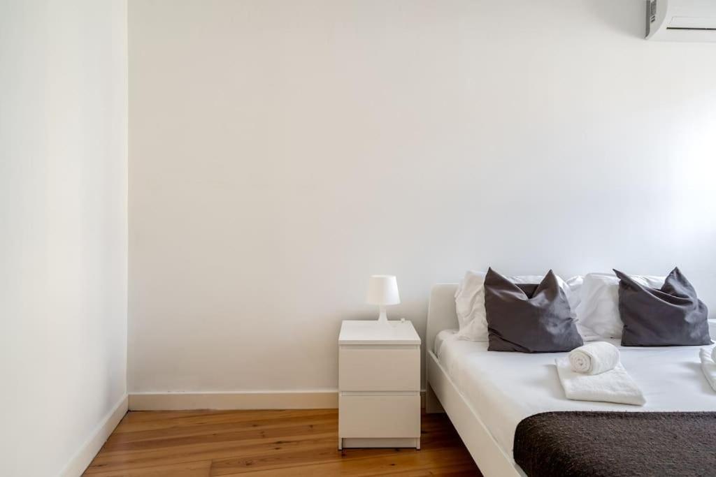 Cozy Ground Floor Studio With Ac And Loft Bedroom Lissabon Exterior foto