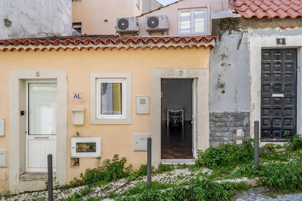 Cozy Ground Floor Studio With Ac And Loft Bedroom Lissabon Exterior foto